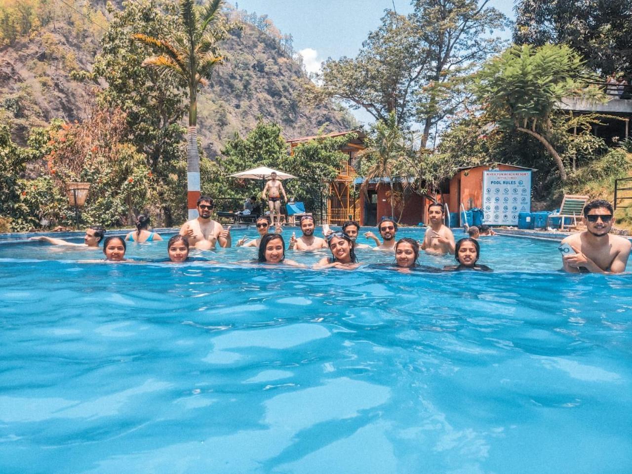 River Fun Beach Resort Gorkhā Екстериор снимка